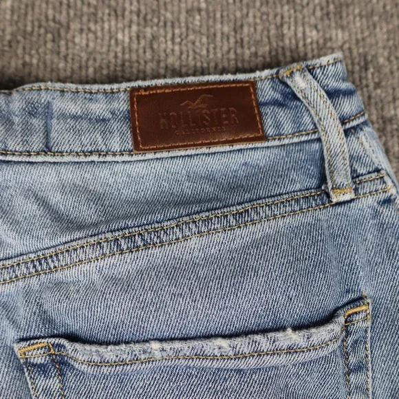 Hollister Jeans Womens 7 Light Wash Ultra High Rise Dad Distressed Ripped Knees - Picture 13 of 16